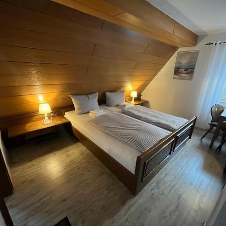 Gaestehaus Goldenes Lamm โรเทนบวร์ก อ็อบ แดร์เทาเบอร์ ภายนอก รูปภาพ